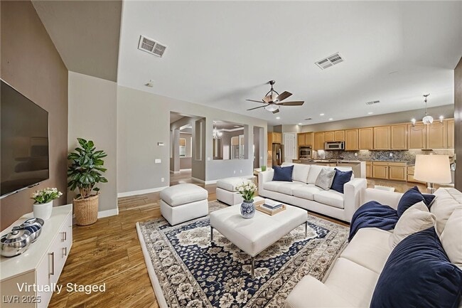 Building Photo - 916 Viscanio Pl