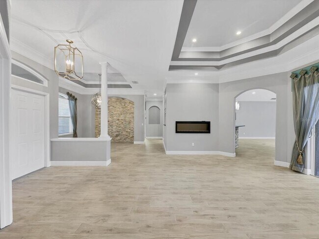 Building Photo - 16806 5th Terrace NE