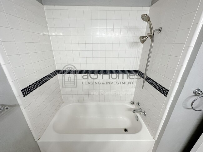 Building Photo - 7609 NW 28th St