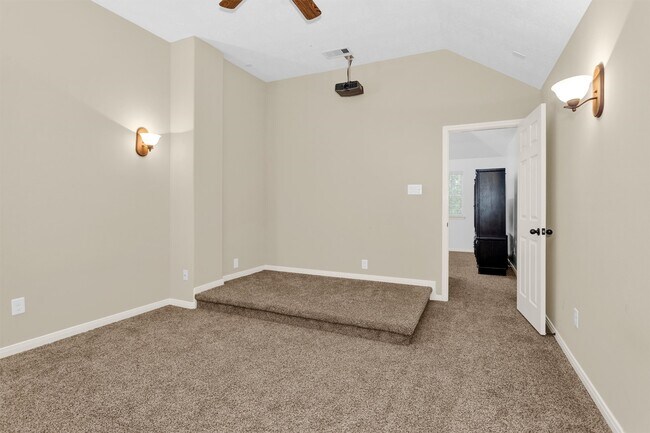 Building Photo - 2944 Auburn Woods Dr