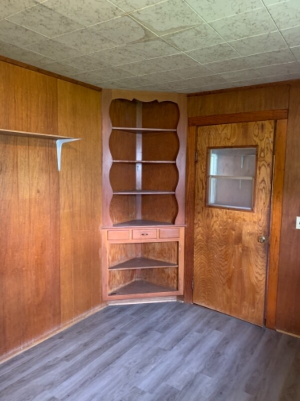 Building Photo - 1215 E 5th St