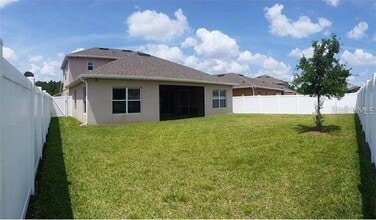 Building Photo - 10525 Cabbage Tree Loop