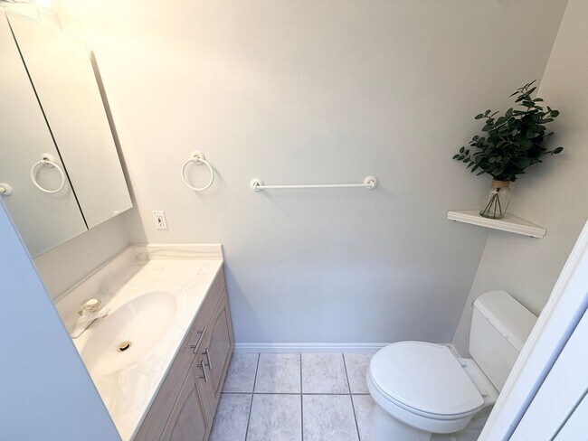 Building Photo - Snow Canyon Views!