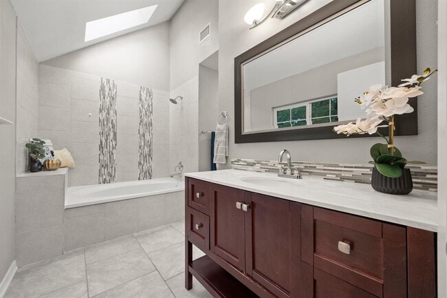 Building Photo - 8330 Fathom Cir