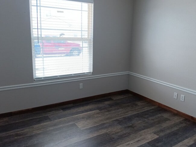 Building Photo - Charming 3-bedroom, 2-bathroom home! Comin...
