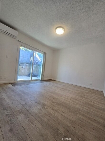 Building Photo - 500 Everett Ave