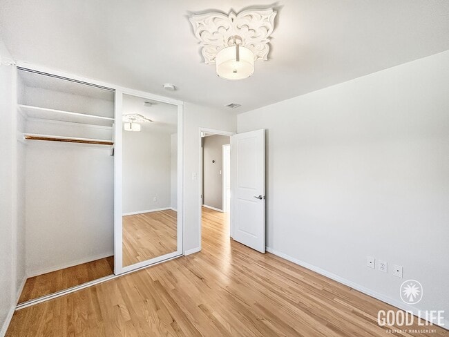 Building Photo - Great 3B/2BA House in Allied Gardens with a Pool!