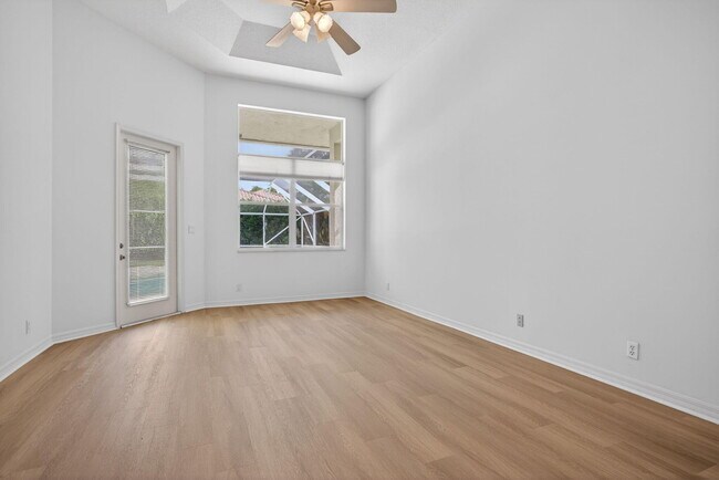 Building Photo - 10251 NW 62nd Dr