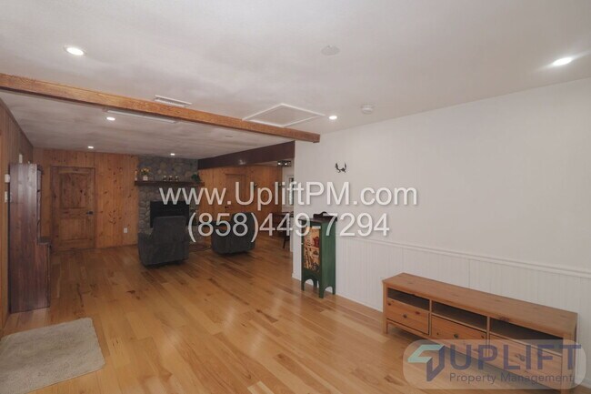 Building Photo - 4010 Imperial Dr