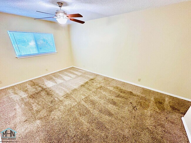 Building Photo - Charming & Move-In Ready 3-Bedroom Home wi...