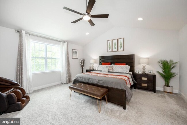 Building Photo - 126 Iron Hill Way