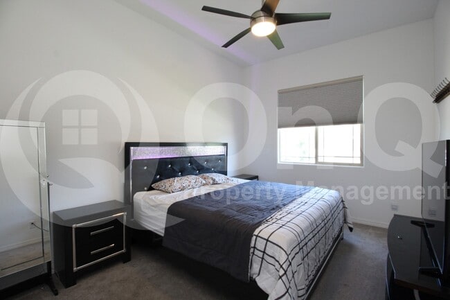 Building Photo - 8523 W Palo Verde Dr