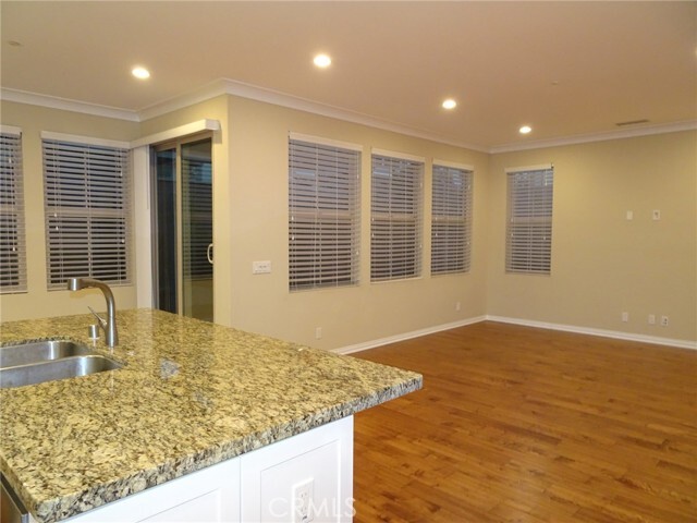 Building Photo - 108 Oasis