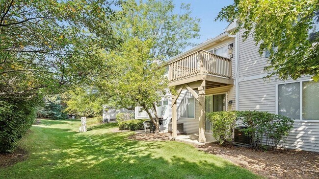Building Photo - 3073 Kentshire Cir