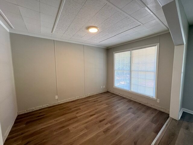 Building Photo - 8116 Trafalgar Way