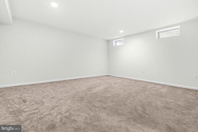 Building Photo - 5407 Silver Maple Ln