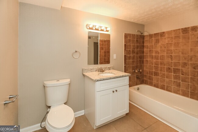 Building Photo - 2745 Westford Ct SW