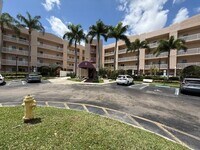 Building Photo - 7755 Yardley Dr