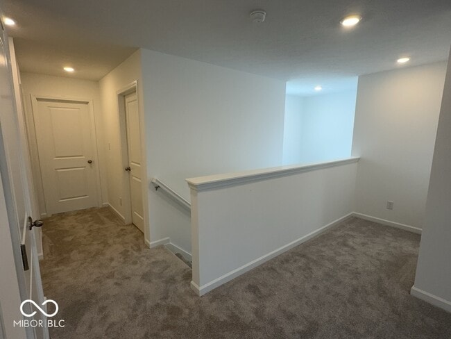 Building Photo - 3469 Seminole Dr