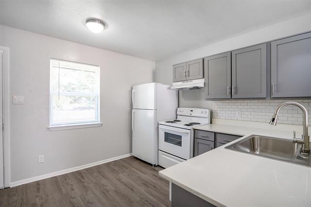 Building Photo - 313 Rose St