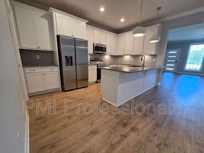 Building Photo - 1373 Rebecca Johns Dr