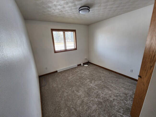 Second Bedroom - 1502 W Weiland Ln