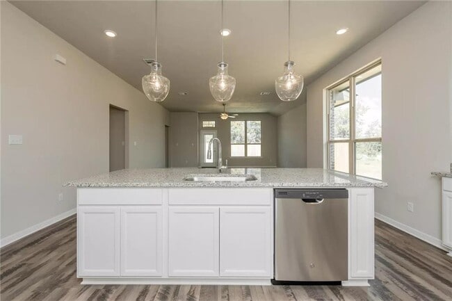 Building Photo - 5118 Leaning Tree