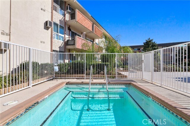 Building Photo - 5585 E Pacific Coast Hwy