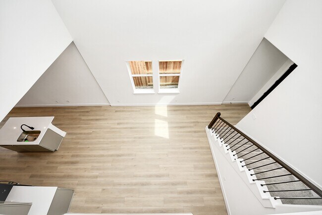 Building Photo - 4338 Avron Dr