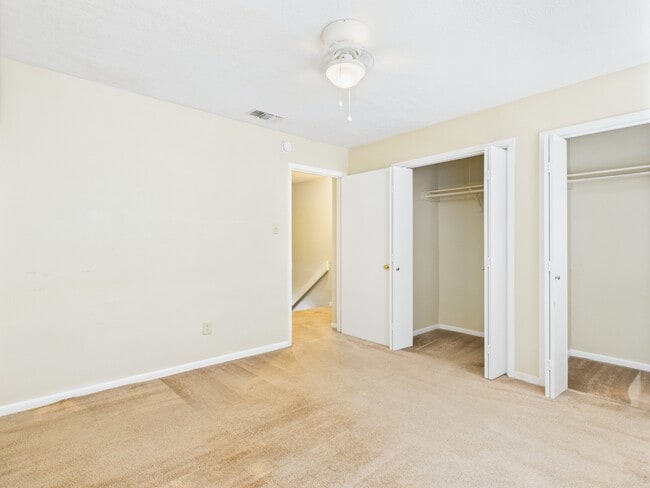 Building Photo - 700 San Pedro Dr