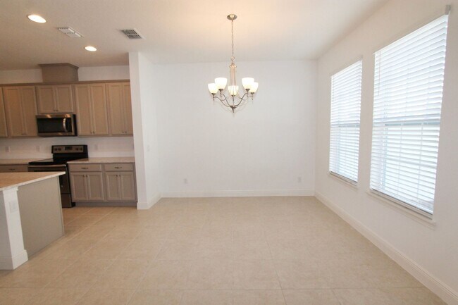 Building Photo - Apopka-Sweetwater Country Club - 3 Bedroom...