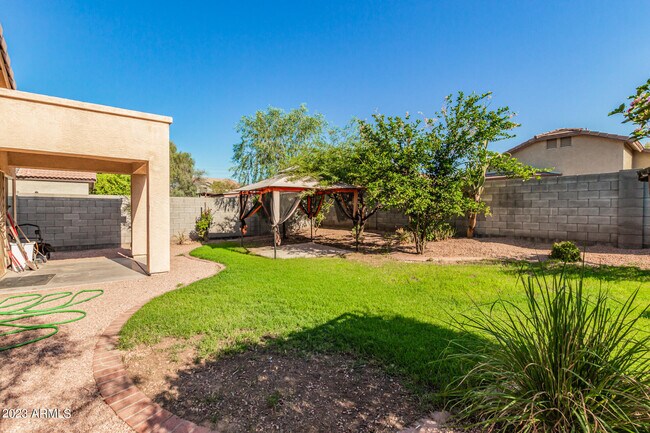 Building Photo - 1525 W Burgess Ln