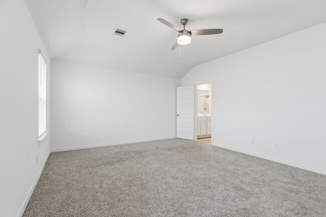 Building Photo - 31514 Avebury Lake Ln