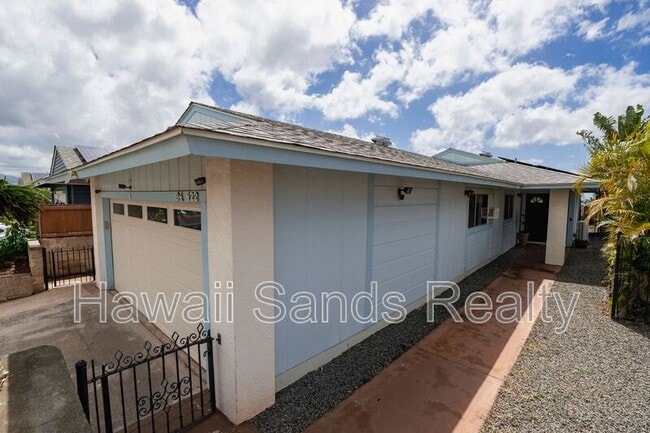 Building Photo - 94-422 Kuahui St.
