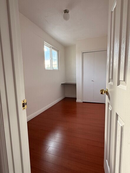 Building Photo - 16713 Crenshaw Blvd