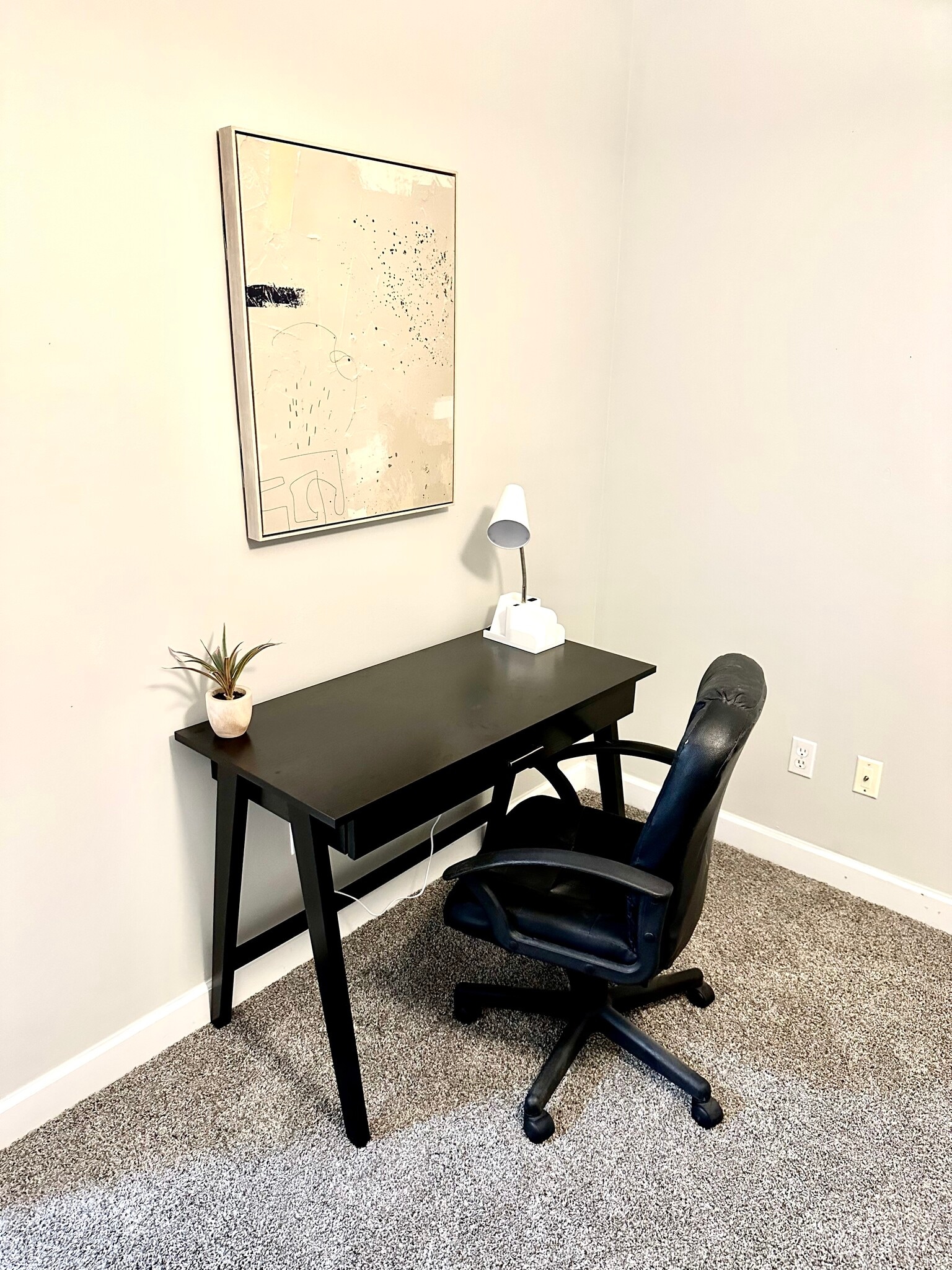 Bedroom #3 Desk - 455 Sandy Oak Drive