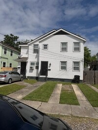 Building Photo - Cute Double!!