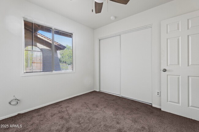 Building Photo - 5212 N 67th Dr