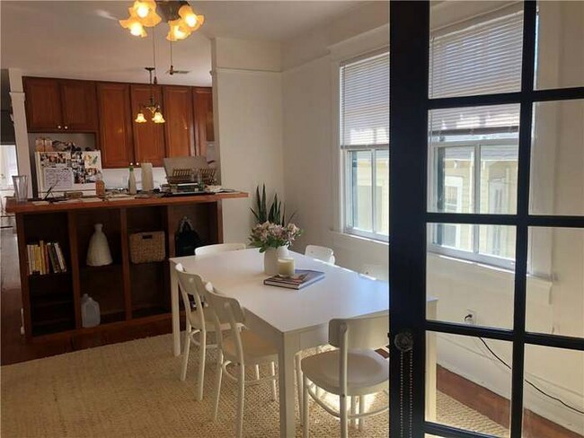 Building Photo - 2525-2527 Palmer Ave