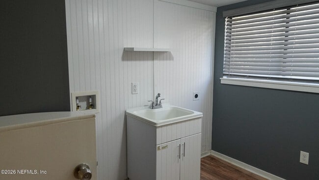 Building Photo - 12238 Spiney Ridge Dr S