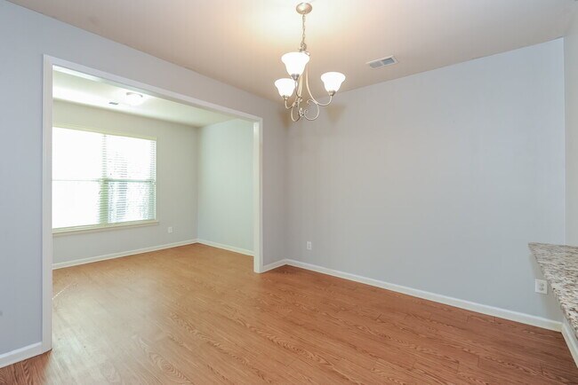 Building Photo - 153 August W Way