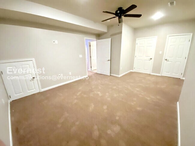 Building Photo - 99 Coachman Cir