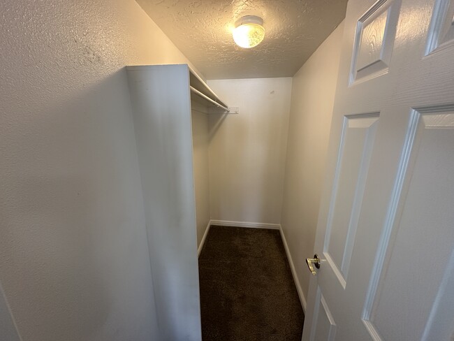 Building Photo - Lehi 625 House