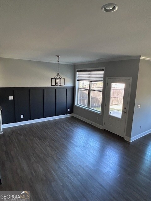 Building Photo - 1650 Albion Dr