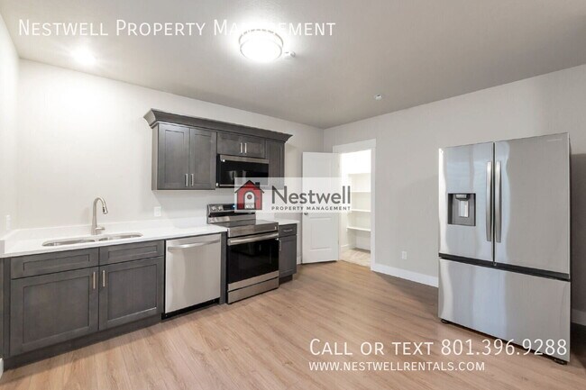 Building Photo - 5444 Orville St