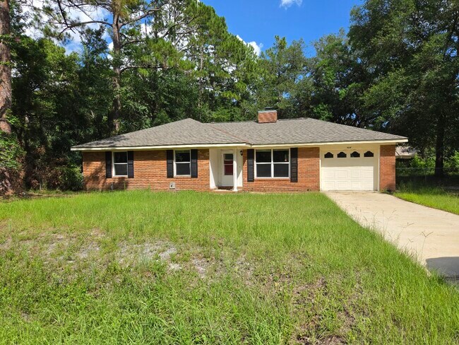 Building Photo - 504 Martha Dr