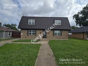 Building Photo - 1805 Randolph Dr