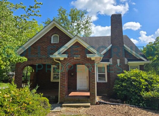 Primary Photo - 1404 Polo Rd