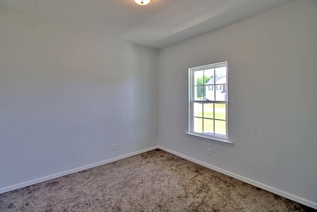 Building Photo - 29 Quarter Horse Run NE