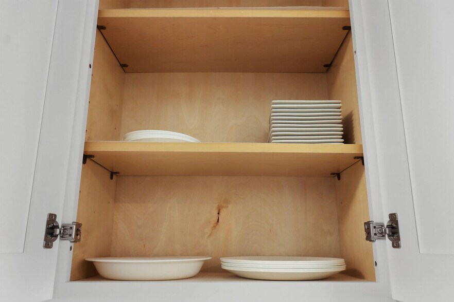 Building Photo - 1428 North Ave